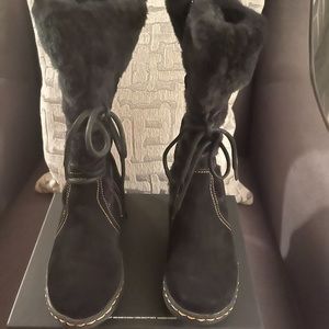 BareTraps Elicia Black Suede Faux FurTrim Boots